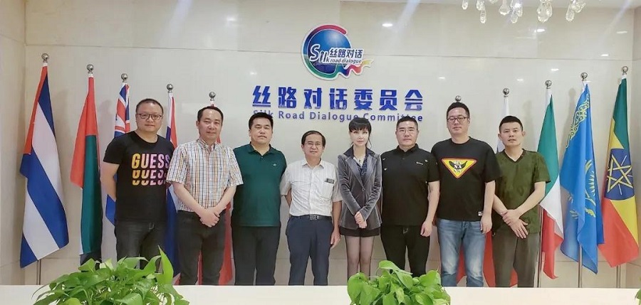 Representatives of cultural industry chain visit the Silk Ro(图1)