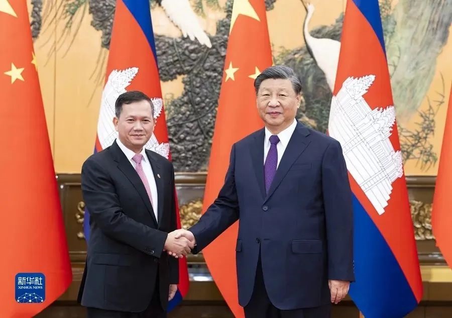 Meets with Cambodian Prime Minister Hun Manai(图1)