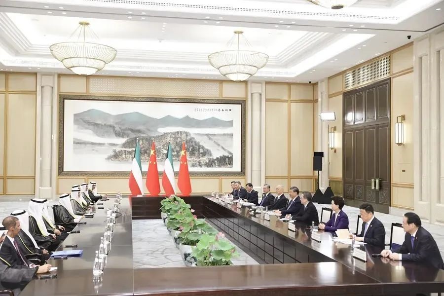 President Xi Jinping met with four leaders(图4)