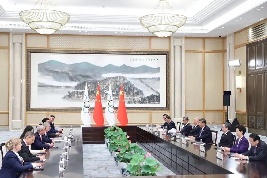 President Xi Jinping met with four leaders(图6)