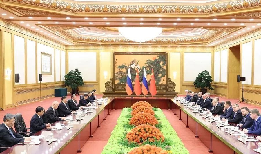 President Xi Jinping meets with Russian President Putin(图2)