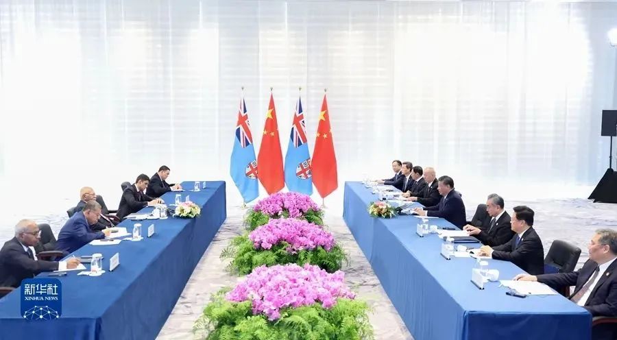 President Xi Jinping met with three leaders(图2)