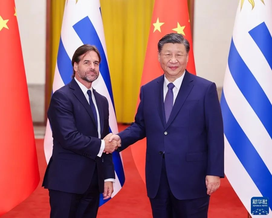 President Xi Jinping meets with Uruguayan President Lacalle (图1)