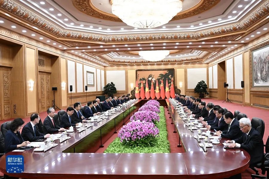 General Secretary Xi Jinping held talks with 