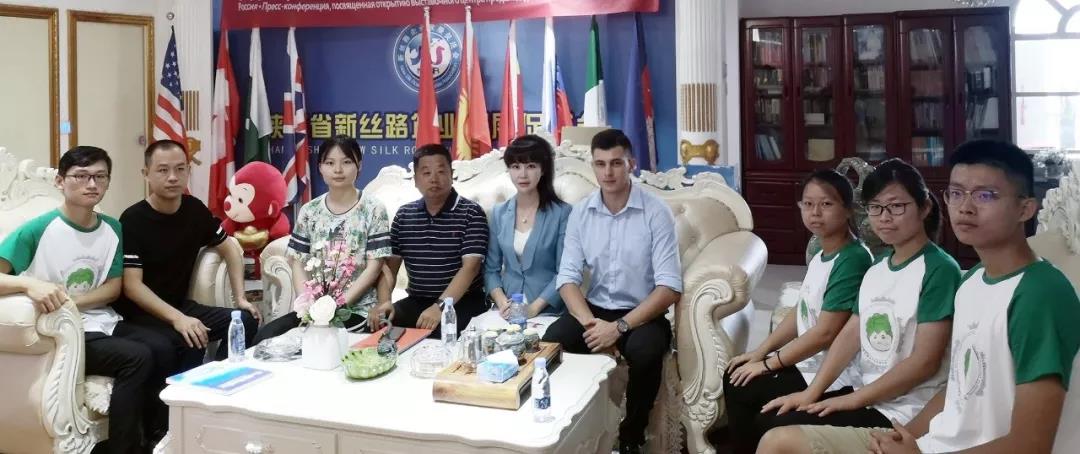The Summer Social Practice Team of ECUST Came to Association(图6)